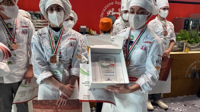 Alberghiero di Assisi, studentesse vincono premio ai campionati di cucina